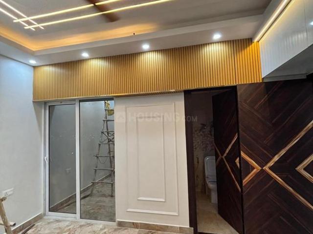 2 BHK Apartment in Mahagunpuram for rent Ghaziabad. The reference number is 20422583