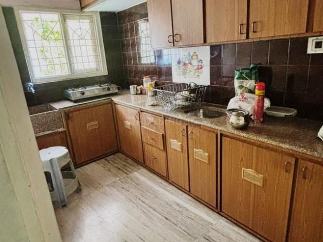2 BHK Apartment in Maharani Peta for resale Visakhapatnam. The reference number is 16829361