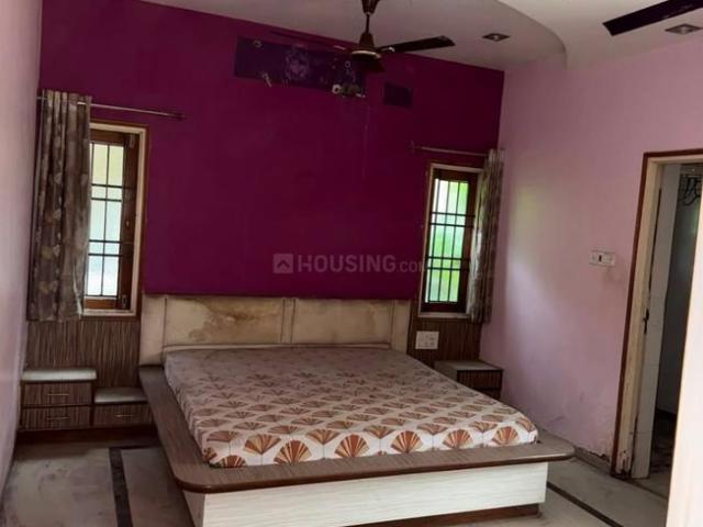 2 BHK Apartment in Mahaveer Nagar for rent Raipur. The reference number is 20923316
