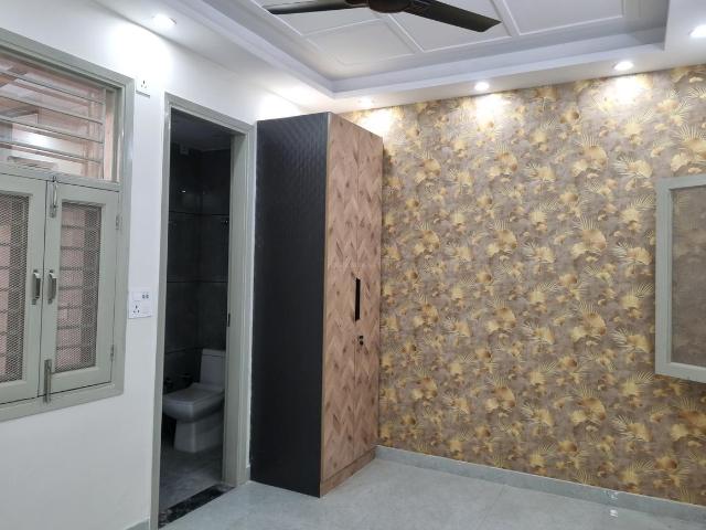2 BHK Apartment in Mahavir Enclave for rent New Delhi. The reference number is 20095598