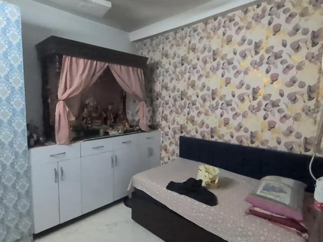 2 BHK Apartment in Mahavir Enclave for resale New Delhi. The reference number is 20698637