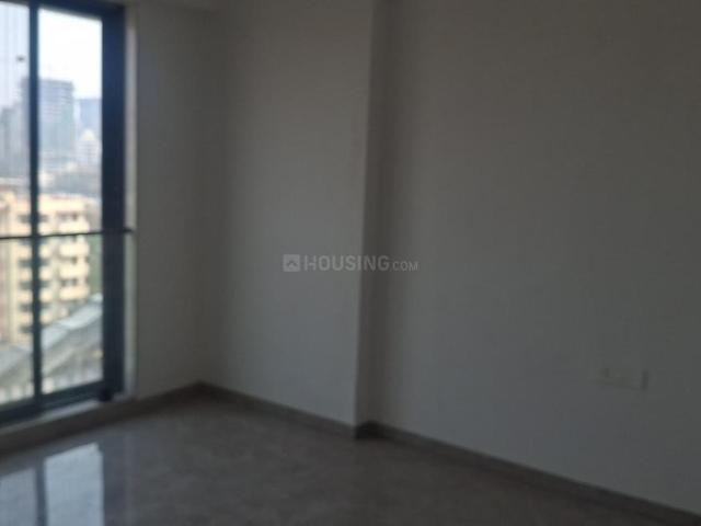 2 BHK Apartment in Mahim for resale Mumbai. The reference number is 19436742