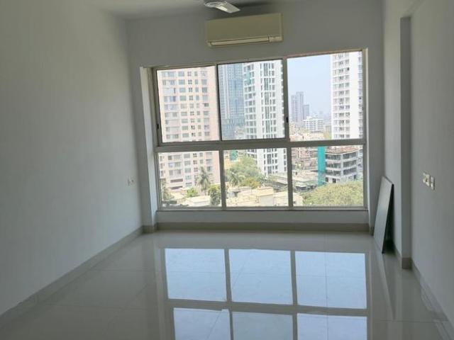 2 BHK Apartment in Mahim for resale Mumbai. The reference number is 19995962