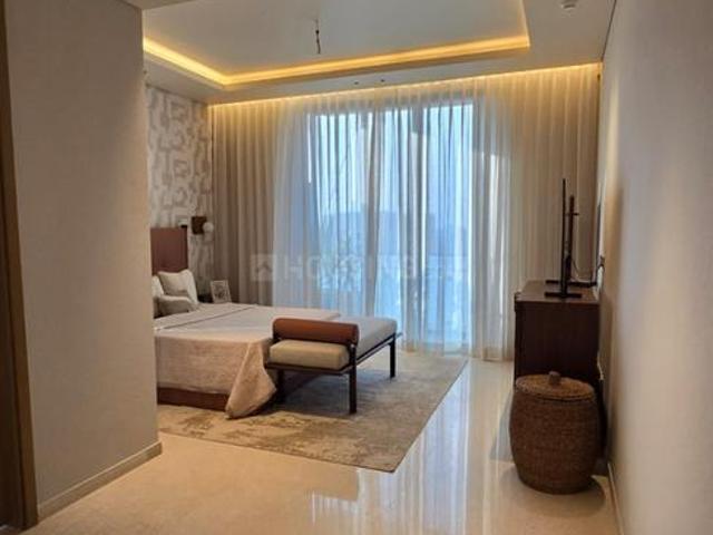 2 BHK Apartment in Mahim for resale Mumbai. The reference number is 19340843