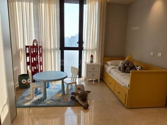 2 BHK Apartment in Mahim for resale Mumbai. The reference number is 19344394