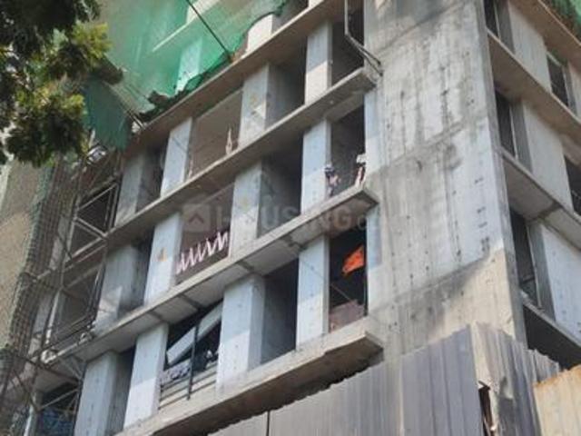 2 BHK Apartment in Mahim for resale Mumbai. The reference number is 20485260