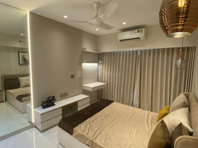 2 BHK Apartment in Mahim for resale Mumbai. The reference number is 20069560
