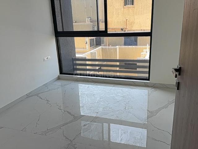 2 BHK Apartment in Mahim for resale Mumbai. The reference number is 20159888