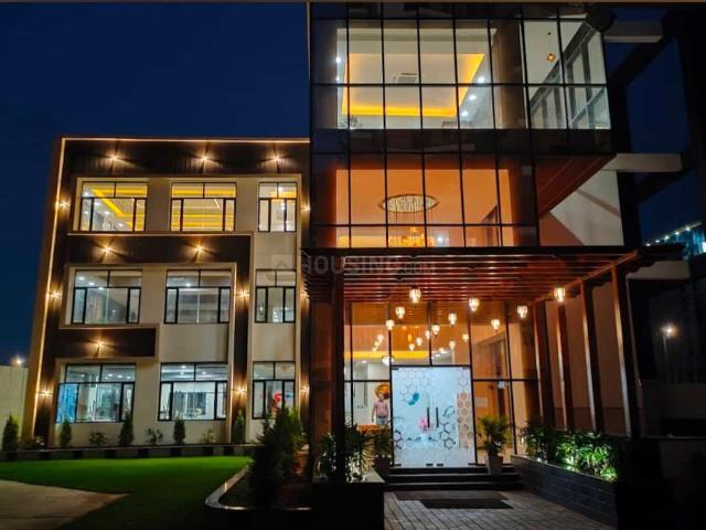 2 BHK Apartment in Mahurali for resale Ghaziabad. The reference number is 19570703