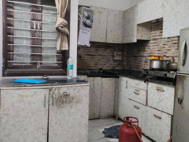 2 BHK Apartment in Maidan Garhi for rent New Delhi. The reference number is 19301779