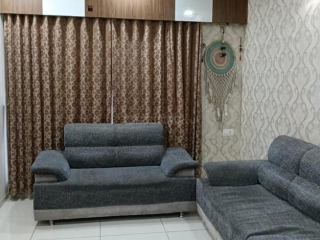 2 BHK Apartment in Makarba for rent Ahmedabad. The reference number is 19941490