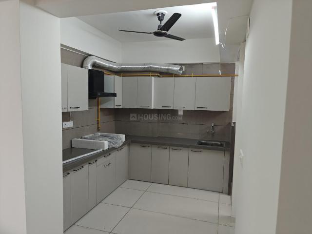 2 BHK Apartment in Makarba for rent Ahmedabad. The reference number is 20639986