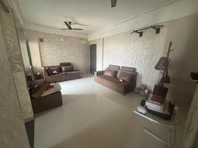 2 BHK Apartment in Makarba for resale Ahmedabad. The reference number is 20603869
