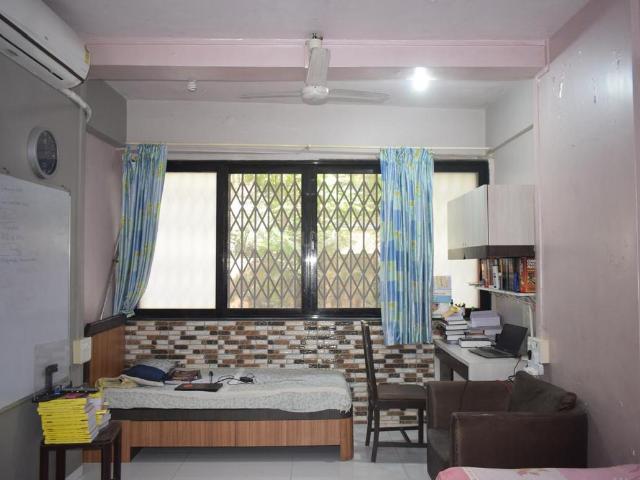 2 BHK Apartment in Malabar Hill for resale Mumbai. The reference number is 19821213