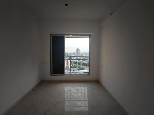 2 BHK Apartment in Malad East for rent Mumbai. The reference number is 18403142