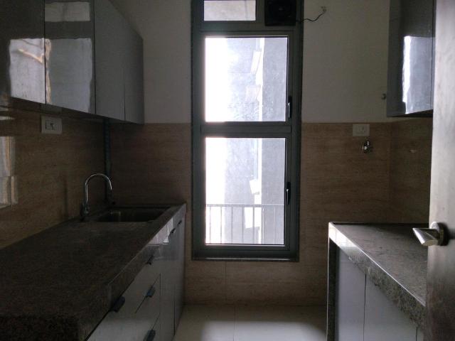 2 BHK Apartment in Malad East for rent Mumbai. The reference number is 18599813