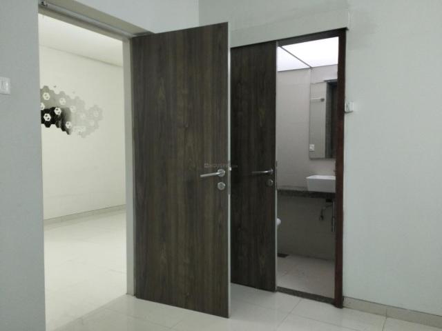 2 BHK Apartment in Malad East for rent Mumbai. The reference number is 18637835