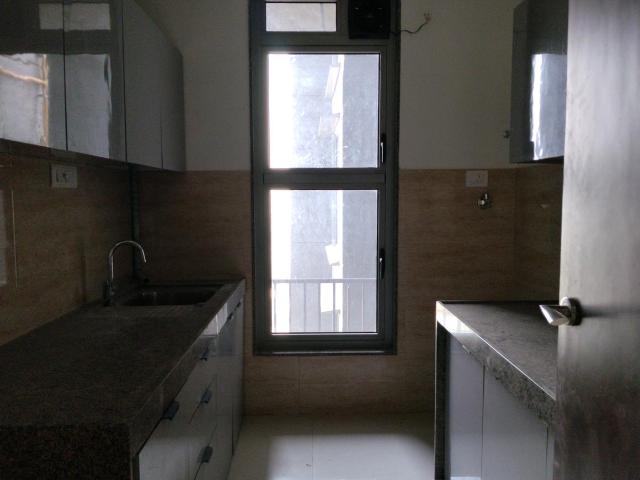 2 BHK Apartment in Malad East for rent Mumbai. The reference number is 18977447