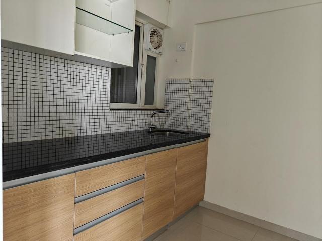 2 BHK Apartment in Malad East for rent Mumbai. The reference number is 19459664
