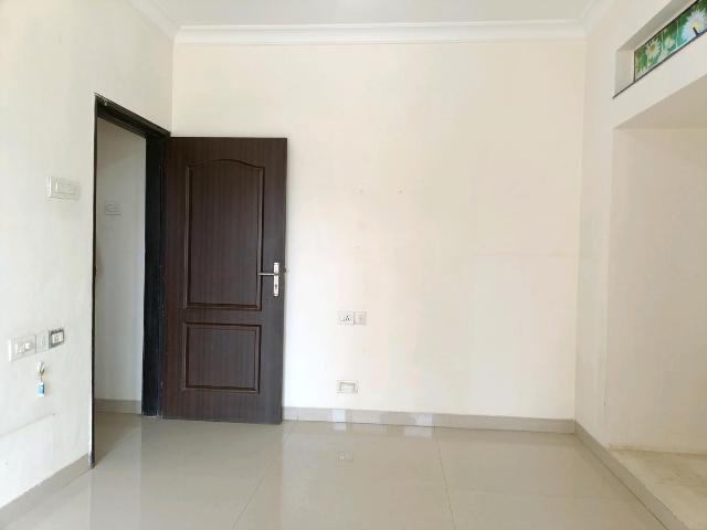 2 BHK Apartment in Malad East for rent Mumbai. The reference number is 19808698