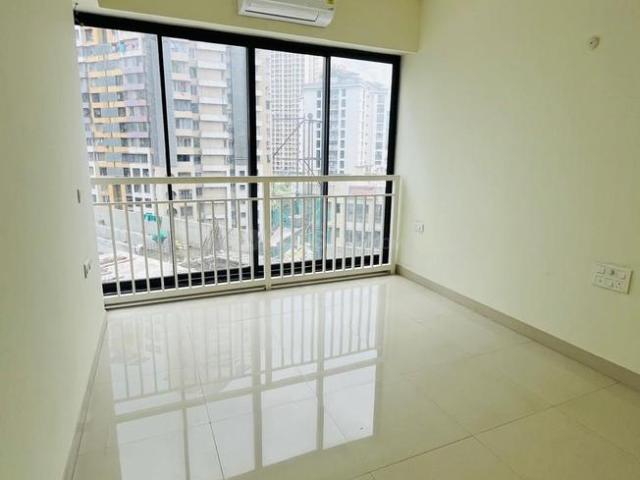 2 BHK Apartment in Malad East for rent Mumbai. The reference number is 19877503