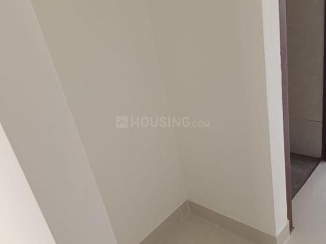 2 BHK Apartment in Malad East for rent Mumbai. The reference number is 19919897