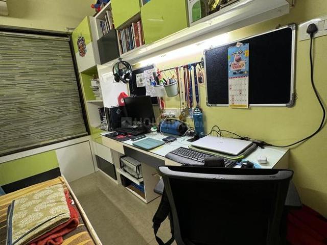 2 BHK Apartment in Malad East for rent Mumbai. The reference number is 19235226