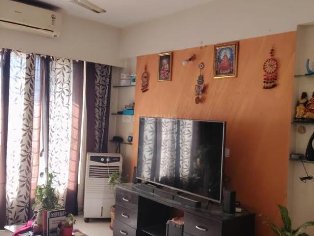 2 BHK Apartment in Malad East for rent Mumbai. The reference number is 20491610