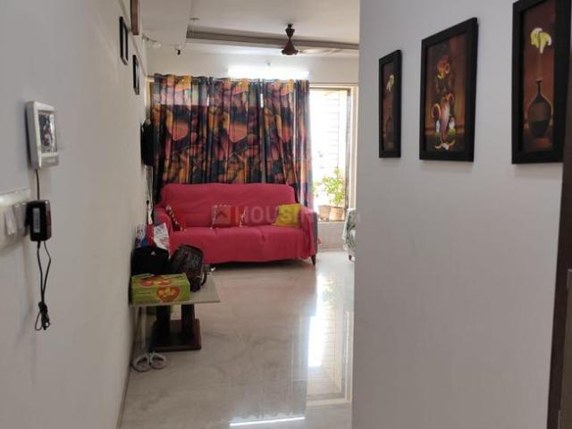 2 BHK Apartment in Malad East for rent Mumbai. The reference number is 20499571