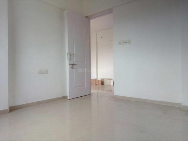2 BHK Apartment in Malad East for rent Mumbai. The reference number is 20222859