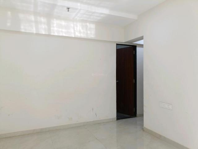 2 BHK Apartment in Malad East for rent Mumbai. The reference number is 20257347