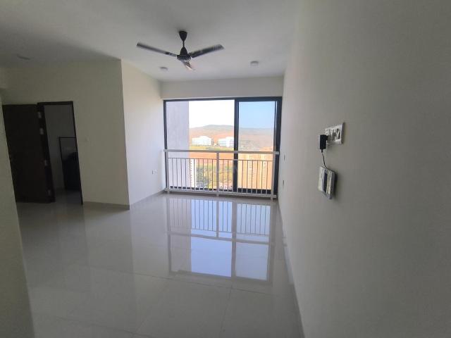 2 BHK Apartment in Malad East for rent Mumbai. The reference number is 20285114