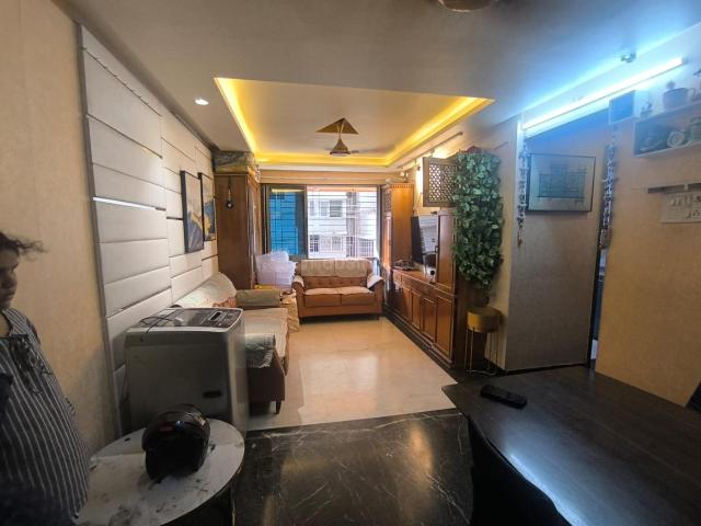 2 BHK Apartment in Malad East for rent Mumbai. The reference number is 20340685
