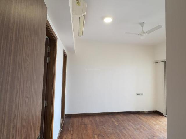 2 BHK Apartment in Malad East for rent Mumbai. The reference number is 20345192