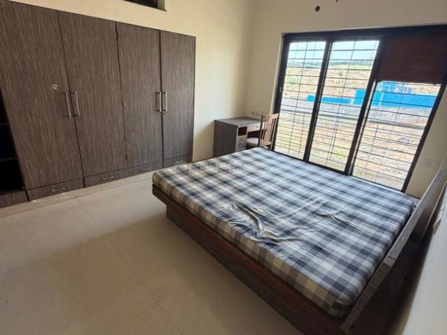 2 BHK Apartment in Malad East for rent Mumbai. The reference number is 20388042