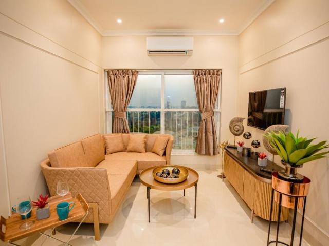 2 BHK Apartment in Malad East for resale Mumbai. The reference number is 13575483