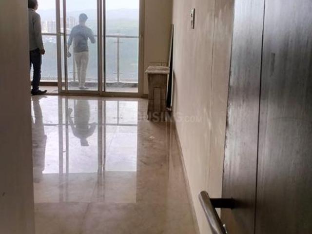 2 BHK Apartment in Malad East for resale Mumbai. The reference number is 16472389