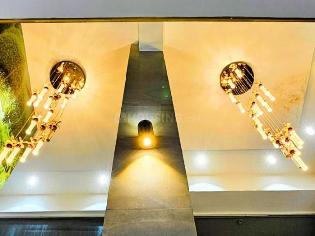 2 BHK Apartment in Malad East for resale Mumbai. The reference number is 17382858