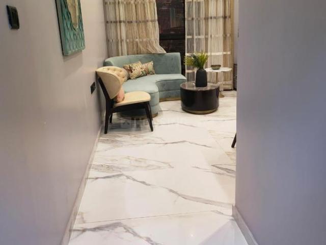 2 BHK Apartment in Malad East for resale Mumbai. The reference number is 17643205