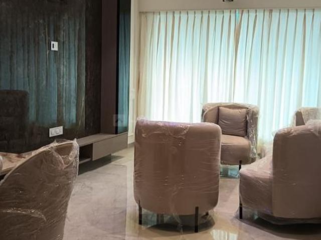 2 BHK Apartment in Malad East for resale Mumbai. The reference number is 18357100