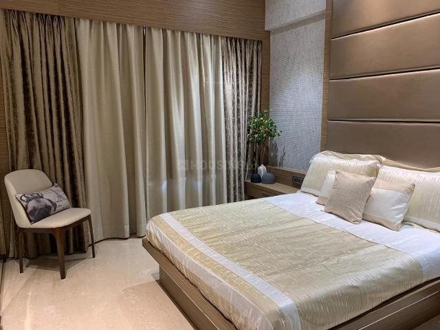 2 BHK Apartment in Malad East for resale Mumbai. The reference number is 18876229