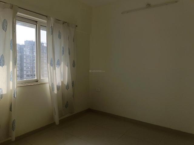 2 BHK Apartment in Malad East for resale Mumbai. The reference number is 19508092