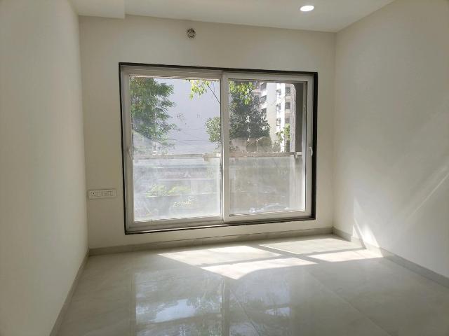 2 BHK Apartment in Malad East for resale Mumbai. The reference number is 19657819