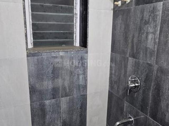 2 BHK Apartment in Malad East for resale Mumbai. The reference number is 19662135