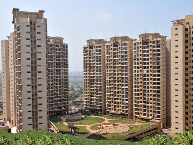 2 BHK Apartment in Malad East for resale Mumbai. The reference number is 19928504