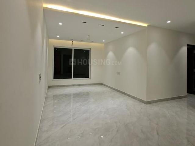 2 BHK Apartment in Malad East for resale Mumbai. The reference number is 20159408
