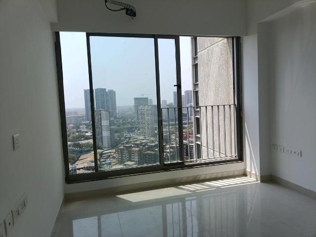 2 BHK Apartment in Malad East for resale Mumbai. The reference number is 20129577