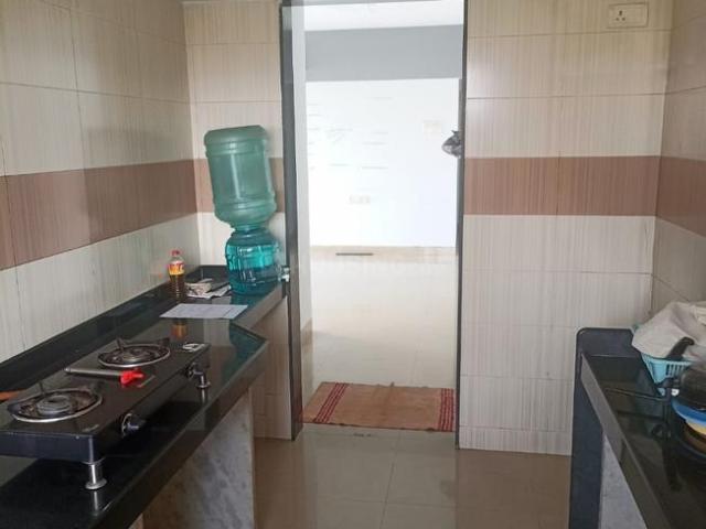 2 BHK Apartment in Malad West for rent Mumbai. The reference number is 10653497