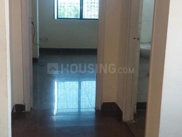 2 BHK Apartment in Malad West for rent Mumbai. The reference number is 11040194