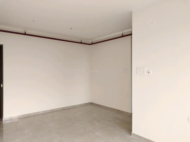 2 BHK Apartment in Malad West for rent Mumbai. The reference number is 16721971